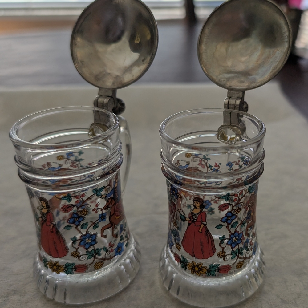 Decorative Glass Beer Steins with Floral Design
